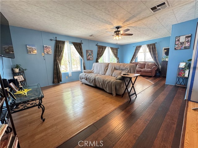 Detail Gallery Image 12 of 15 For 13870 Rodeo, Victorville,  CA 92395 - 2 Beds | 2 Baths