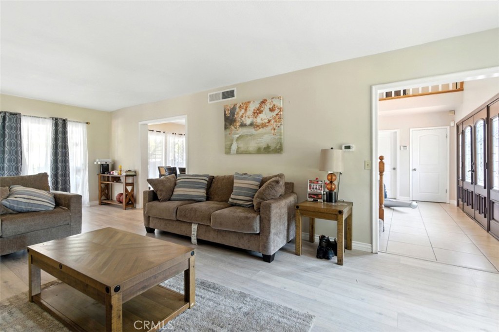 5da98160 4fb5 40e5 9b9e E6b851c90d80