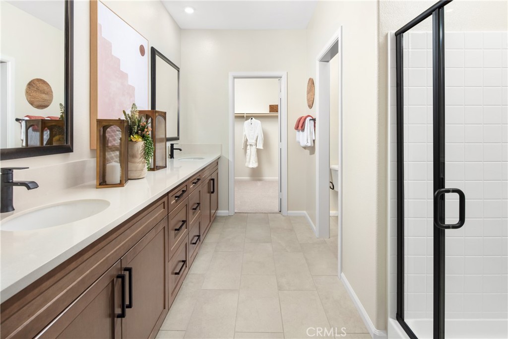 MLS #OC25261401 image #10