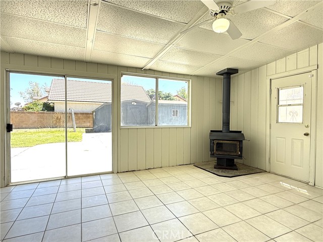 3318 Denise Street, Lancaster CA: https://media.crmls.org/medias/5daa0dba-7453-4f9b-9782-4321258fa5e4.jpg