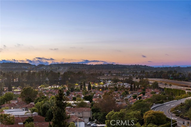 9 Durham Court, Laguna Niguel CA: https://media.crmls.org/medias/5dac0187-eb00-4e34-8187-47e79002f5a3.jpg