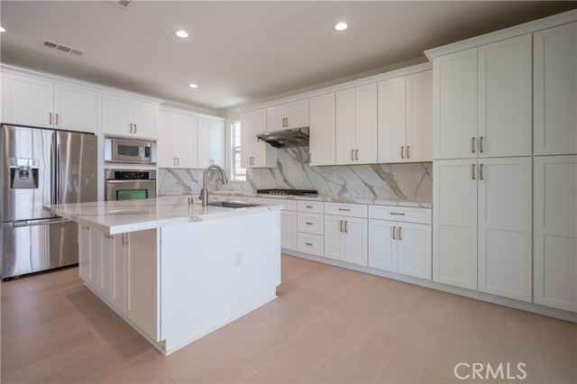 8656 Harvest Place, Rancho Cucamonga CA: https://media.crmls.org/medias/5dac3eab-f902-4b70-9ed5-148e98d2c65b.jpg