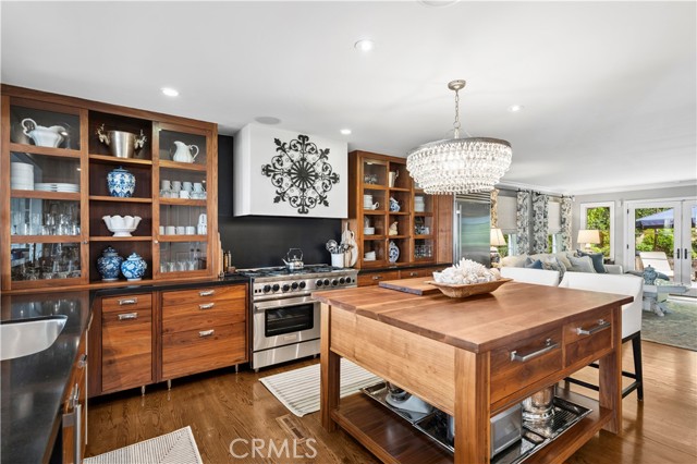 844 Temple Hills Drive, Laguna Beach CA: https://media.crmls.org/medias/5dac61d5-db09-4d18-9267-b9f4cbabbda7.jpg