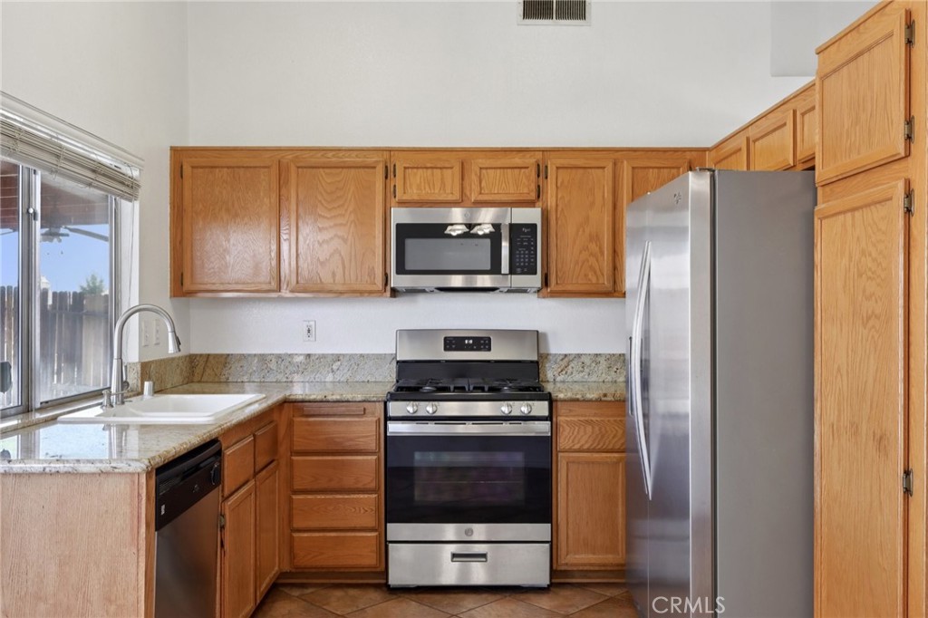 MLS #OC25190480 image #14