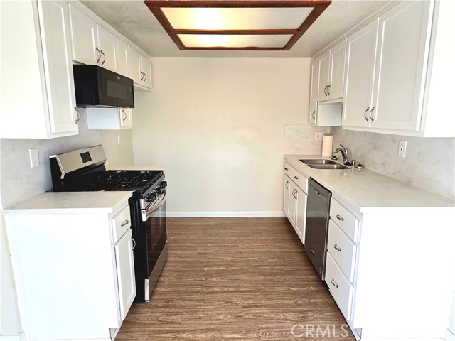 Detail Gallery Image 9 of 24 For 10784 Pine St, Los Alamitos,  CA 90720 - 3 Beds | 2 Baths