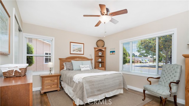 5215 E Monlaco Road, Long Beach CA: https://media.crmls.org/medias/5daebb76-f929-4f84-b5d8-a21bc8ebea3a.jpg