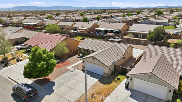 Detail Gallery Image 4 of 41 For 11735 Star, Adelanto,  CA 92301 - 3 Beds | 2 Baths