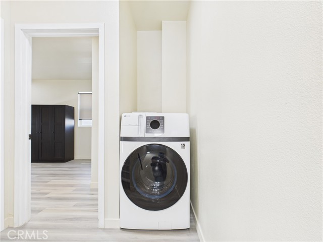 8457 Langdon, North Hills CA: https://media.crmls.org/medias/5daf341a-dca3-4990-9116-fcd3ff7f1f25.jpg