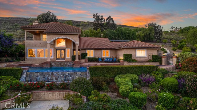 6805 Aviano Drive, Camarillo CA: https://media.crmls.org/medias/5daf7030-e591-4e7f-89da-57f9a82878fe.jpg