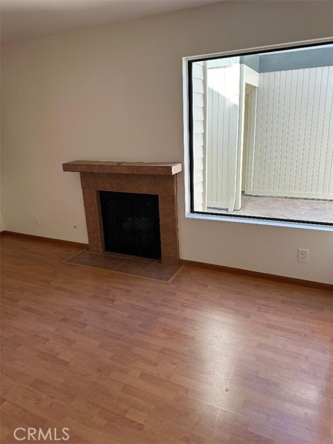 10475 Newhome Avenue, Sunland CA: https://media.crmls.org/medias/5daf7a7a-c50d-4ee3-8fee-4340845349a9.jpg