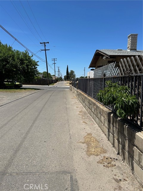Detail Gallery Image 46 of 51 For 405 N a St, Madera,  CA 93638 - 4 Beds | 1 Baths
