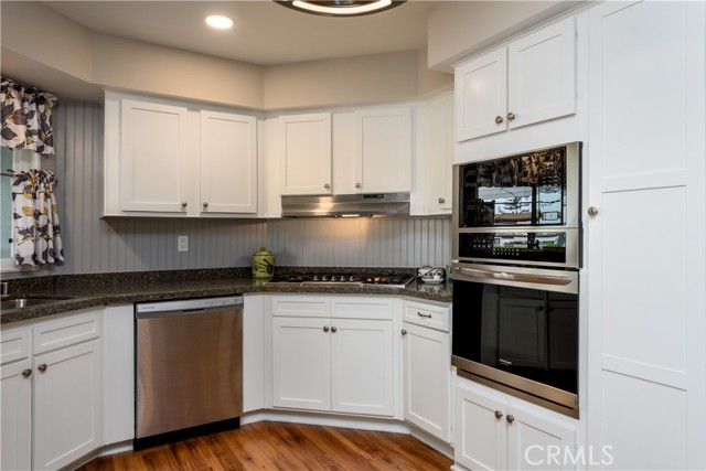 Detail Gallery Image 10 of 25 For 2351 Lake View Dr #32,  La Habra,  CA 90631 - 2 Beds | 2 Baths