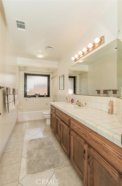 Detail Gallery Image 27 of 50 For 7355 N Pacific Ave, Fresno,  CA 93711 - 4 Beds | 3 Baths