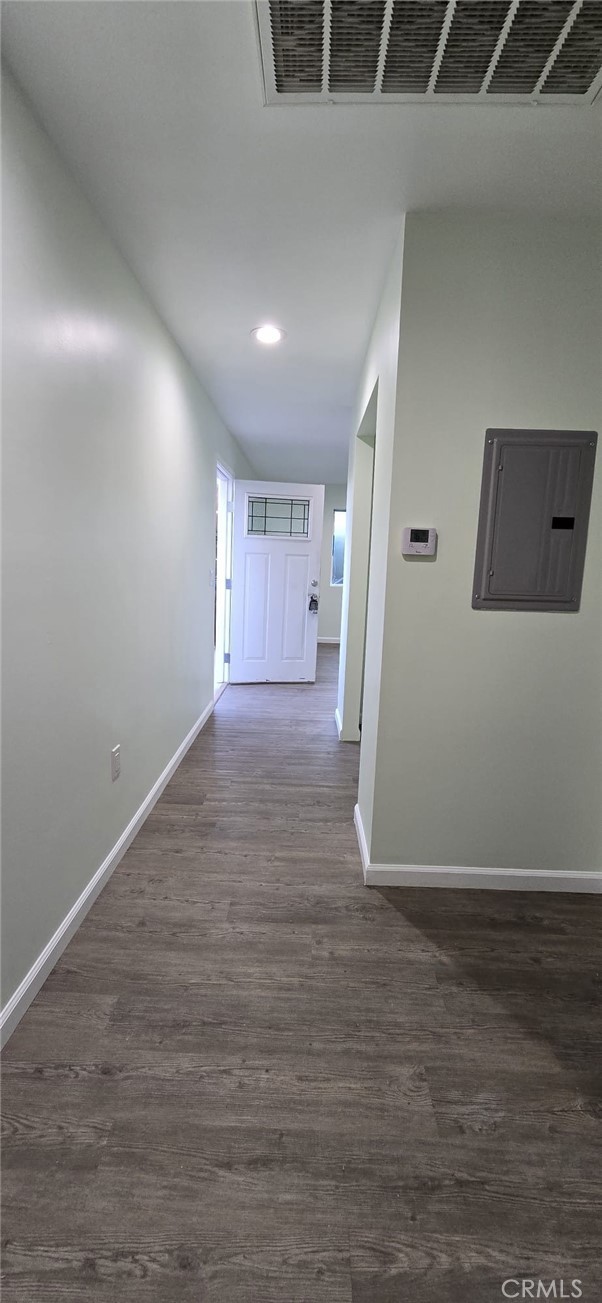 7728 Chimineas Avenue, Reseda CA: https://media.crmls.org/medias/5db02aa8-7a6c-4458-821f-9ae4a285ded8.jpg