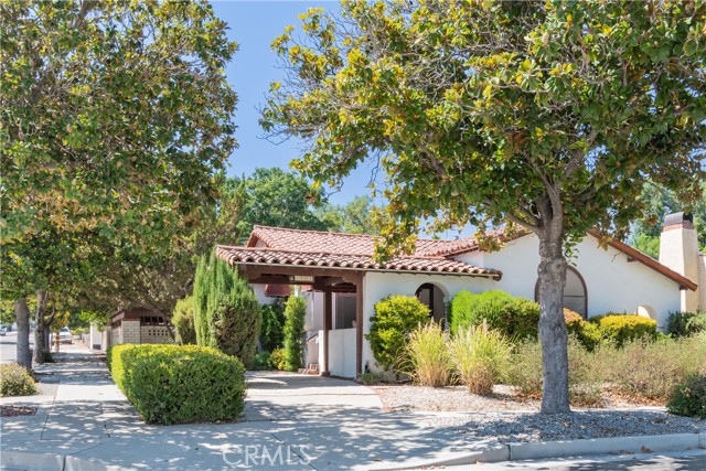 Detail Gallery Image 1 of 27 For 2005 Oak Street, Paso Robles,  CA 93446 - 2 Beds | 1 Baths