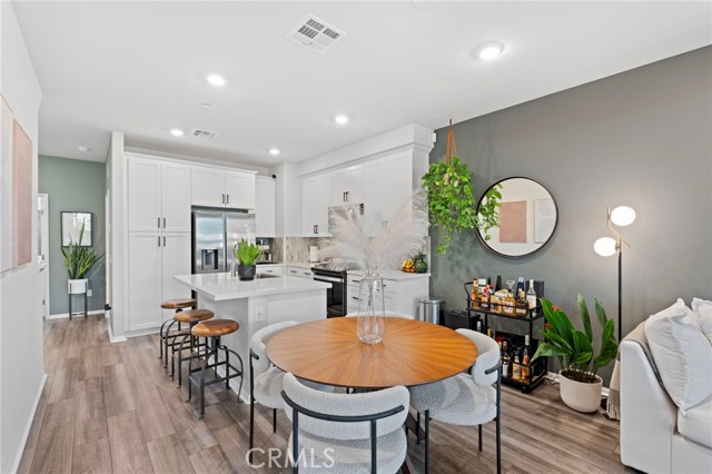 Detail Gallery Image 15 of 36 For 1752 Cayton Loop, West Covina,  CA 91790 - 3 Beds | 3 Baths