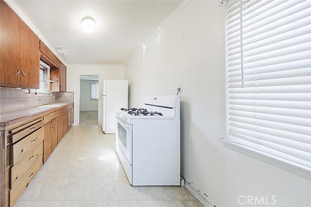 1324 S 1st Avenue, Arcadia CA: https://media.crmls.org/medias/5db1bcaf-d131-4a2c-a56d-1768e9ba7ef5.jpg