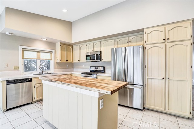 Detail Gallery Image 12 of 49 For 24 Field, Irvine,  CA 92620 - 3 Beds | 2 Baths