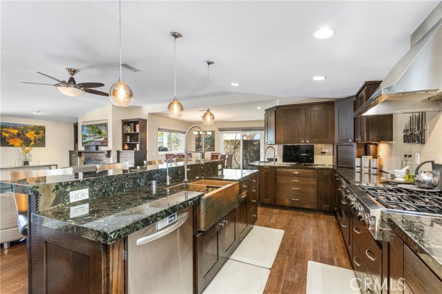 Detail Gallery Image 8 of 33 For 3165 Bermuda Dr, Costa Mesa,  CA 92626 - 3 Beds | 2 Baths