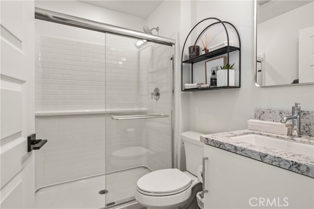 Detail Gallery Image 3 of 14 For 9330 via Azul, Pico Rivera,  CA 90660 - 4 Beds | 3/1 Baths