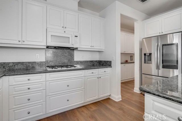 Image 9 of 32 For 4046 Europa  