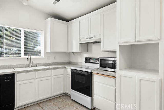 Detail Gallery Image 13 of 44 For 330 Houghton, Corning,  CA 96021 - 3 Beds | 2 Baths