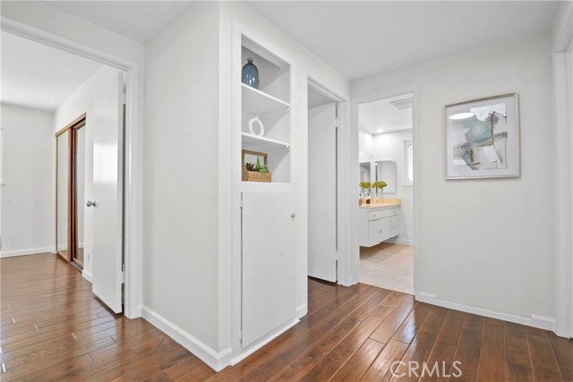 16091 Gold Circle, Huntington Beach CA: https://media.crmls.org/medias/5db31ebe-da65-43f0-8e09-71af0302c763.jpg