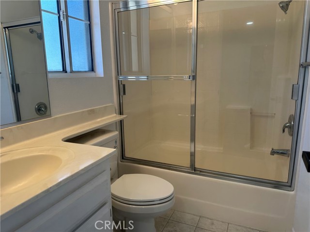 Detail Gallery Image 14 of 24 For 201 Laurel #6,  Brea,  CA 92821 - 2 Beds | 2/1 Baths