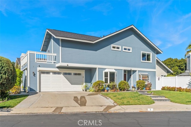 Detail Gallery Image 2 of 25 For 7 Clear Creek Ln, Laguna Hills,  CA 92653 - 4 Beds | 2/1 Baths