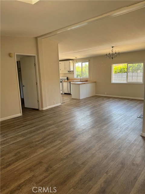 343 Bard Lane, Ventura CA: https://media.crmls.org/medias/5db5cc46-a925-4aa4-9a35-ac7d2db621ee.jpg