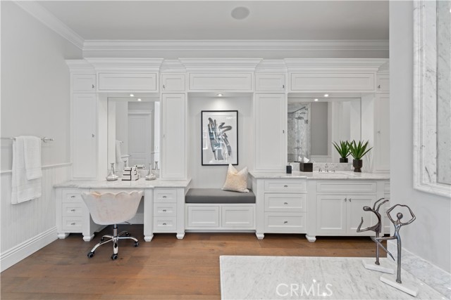 17528 Jayden Lane, Encino CA: https://media.crmls.org/medias/5db6942a-9993-4c94-be96-1667e3be19ac.jpg