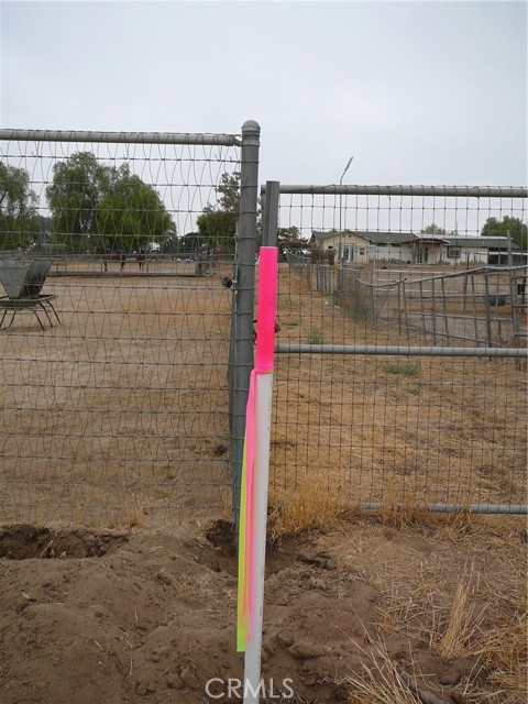 31665 Meadow Blossom Road, Nuevo CA: https://media.crmls.org/medias/5db69c2c-568a-4c0f-93db-e6f51f076a92.jpg