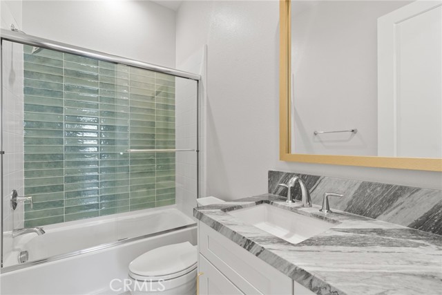 Detail Gallery Image 22 of 54 For 200 Newton, Lake Forest,  CA 92630 - 5 Beds | 4 Baths