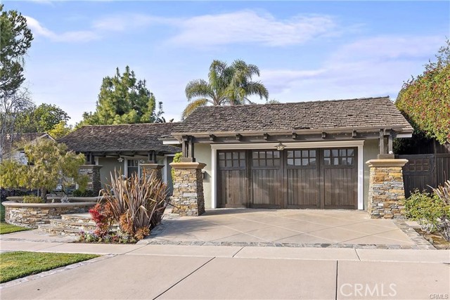 Front Image Thumbnail for CROC26064941