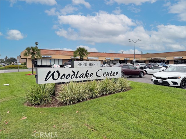 9984 lakewood Boulevard, Downey CA: https://media.crmls.org/medias/5db9b48a-f037-4b52-9a37-ee5bcd46becf.jpg