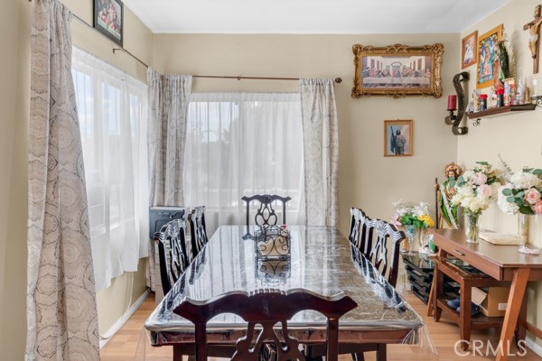 715 S Record Avenue, Los Angeles CA: https://media.crmls.org/medias/5dba30ad-3cc3-40c3-bacb-1f8328dd6c15.jpg