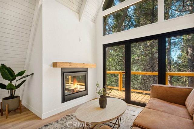 Detail Gallery Image 14 of 38 For 385 Kuffel Canyon Rd, Lake Arrowhead,  CA 92352 - 3 Beds | 2 Baths