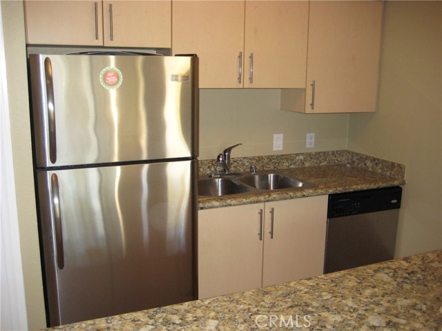 Detail Gallery Image 2 of 17 For 2085 Highpointe, Corona,  CA 92879 - 1 Beds | 1 Baths