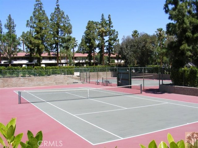Image 12 for 2857 Los Felices RD #206