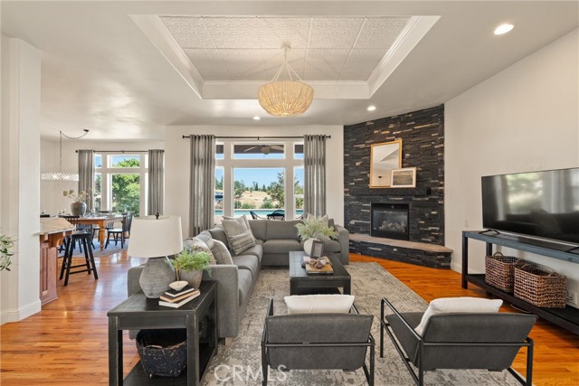 Detail Gallery Image 4 of 70 For 104 Tuscan Dr, Paradise,  CA 95969 - 4 Beds | 3 Baths