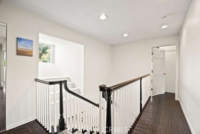 732 Cordova Avenue, Glendale CA: https://media.crmls.org/medias/5dbeb85a-c9a3-4b0c-82a8-8959080b63a3.jpg