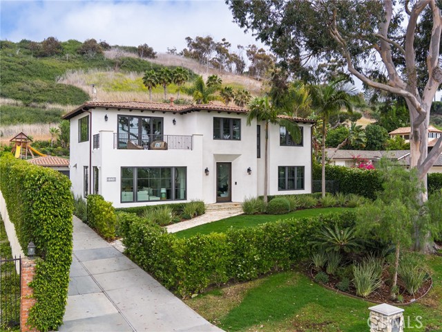 Detail Gallery Image 2 of 28 For 1336 Palos Verdes Dr, Palos Verdes Estates,  CA 90274 - 5 Beds | 4 Baths