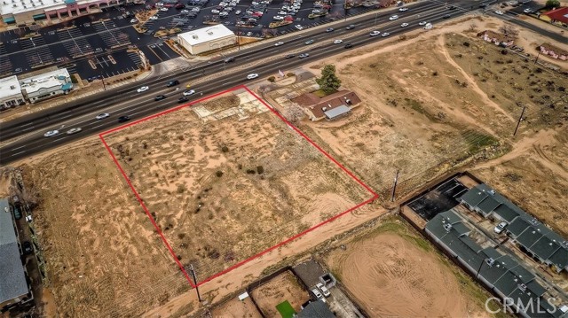 16211 Bear Valley, Hesperia CA: https://media.crmls.org/medias/5dc059dd-3b95-42ff-86db-0701006e4b32.jpg