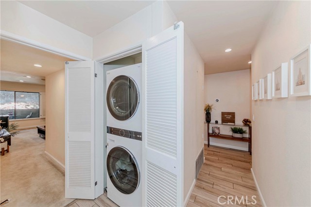 Detail Gallery Image 12 of 35 For 1940 N Highland, Los Angeles,  CA 90068 - 2 Beds | 2 Baths