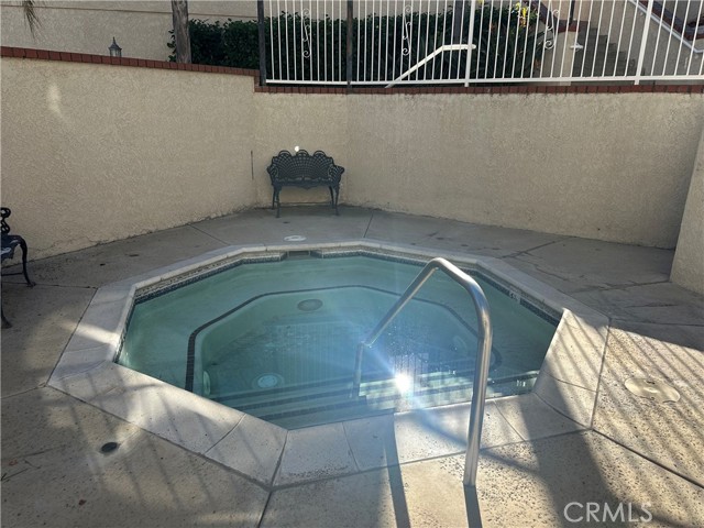 Detail Gallery Image 22 of 24 For 201 Laurel #6,  Brea,  CA 92821 - 2 Beds | 2/1 Baths