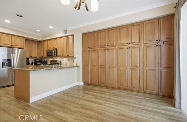 Detail Gallery Image 15 of 47 For 29 Blazewood, Lake Forest,  CA 92610 - 3 Beds | 2/1 Baths