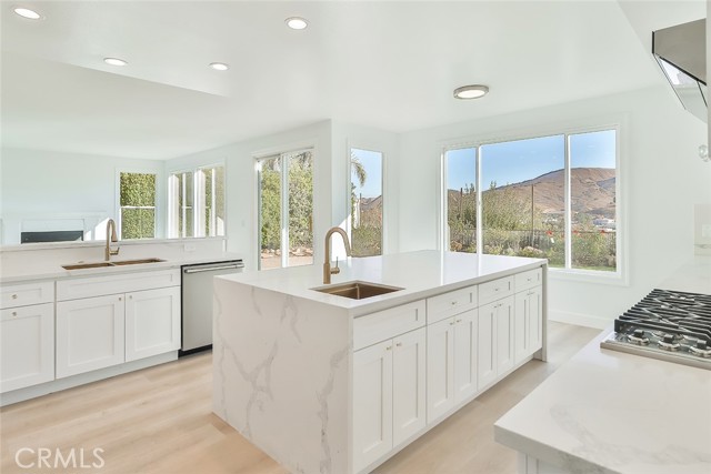 3966 Leighton Point Rd., Calabasas CA: https://media.crmls.org/medias/5dc1bd7e-af85-47f7-a827-a3403b1a8be9.jpg