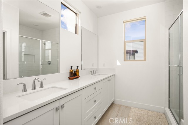 Detail Gallery Image 29 of 51 For 1613 Jade Road, Mission Viejo,  CA 92694 - 3 Beds | 3 Baths