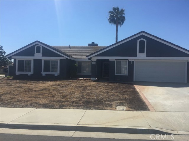 153 Sandpoint Ln, Riverside, CA 92506