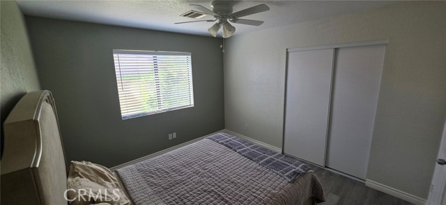 Image 17 of 32 For 9839 9839 Warwick Dr